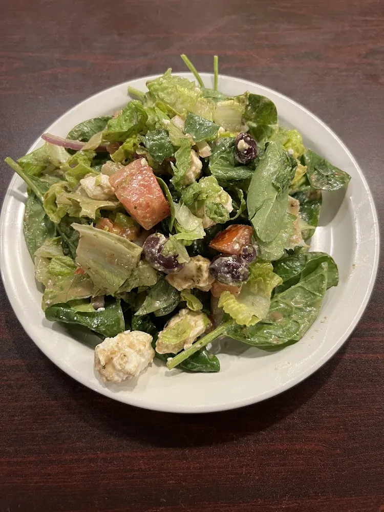 Los Olivos Salad